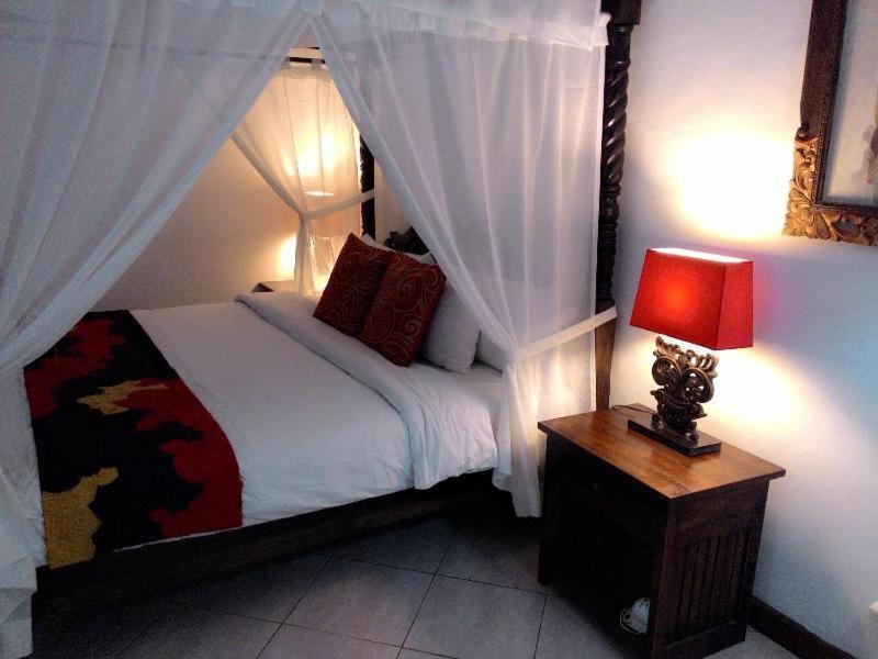 Puri Maharani Boutique Hotel Denpasar Pokój zdjęcie