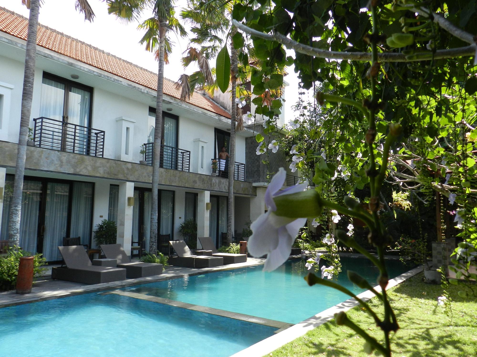 Puri Maharani Boutique Hotel Denpasar Zewnętrze zdjęcie